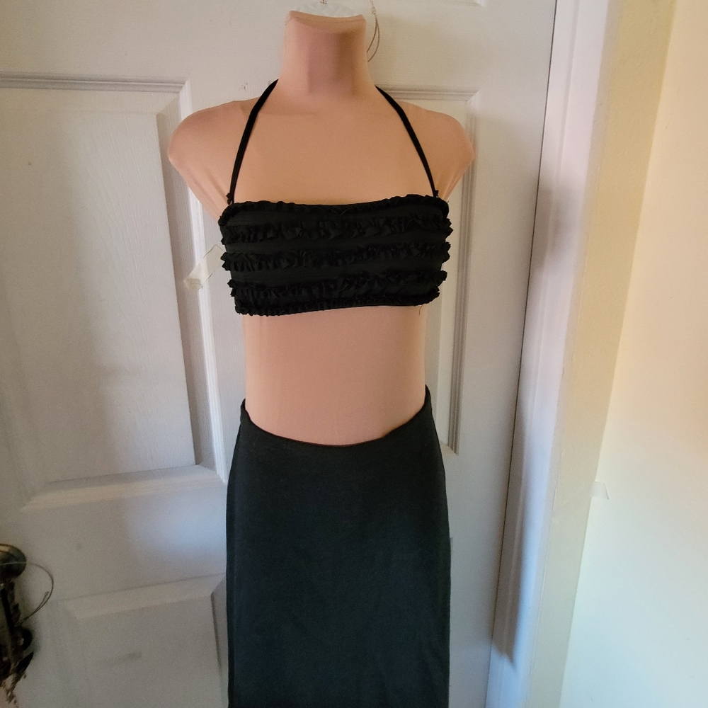 Ruffled bandeau